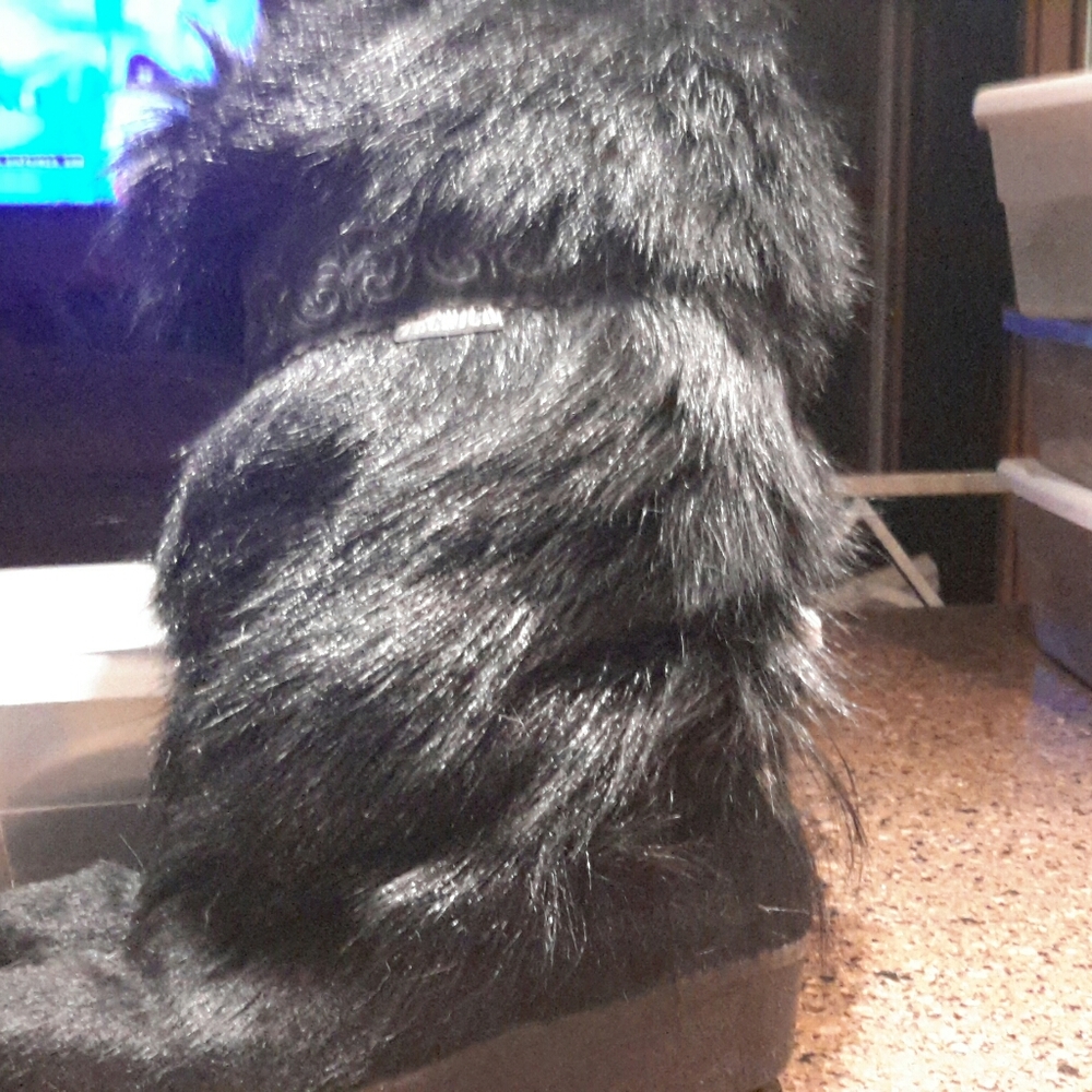 Tecnica black fur boots
